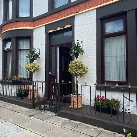 Surescape House Villa Liverpool Exterior photo